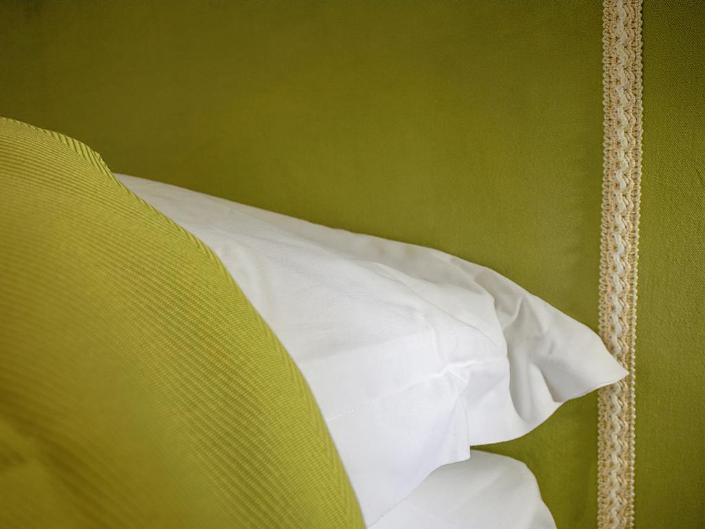Casa Isolani Luxury Rooms Piazza Maggiore 1 Bologna Bagian luar foto