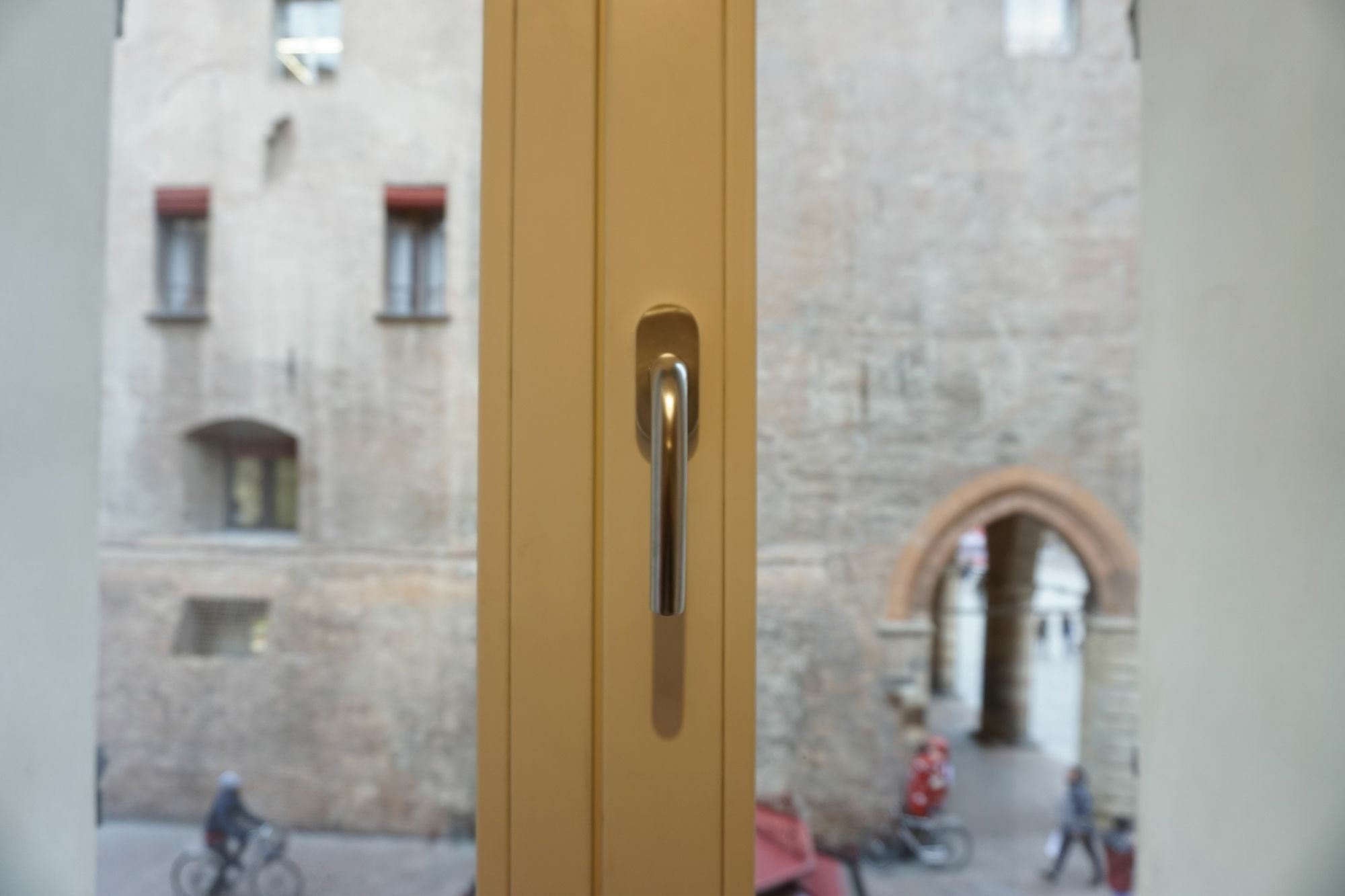 Casa Isolani Luxury Rooms Piazza Maggiore 1 Bologna Bagian luar foto