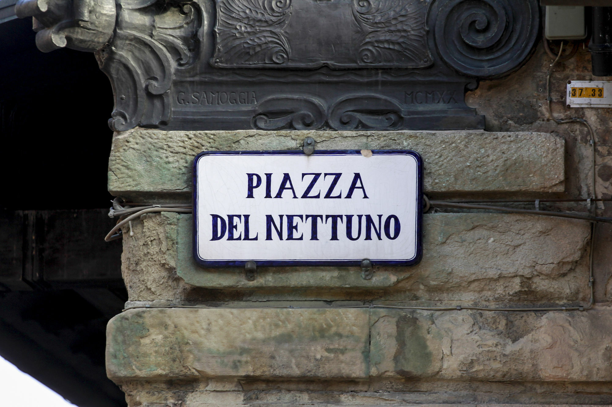 Casa Isolani Luxury Rooms Piazza Maggiore 1 Bologna Bagian luar foto