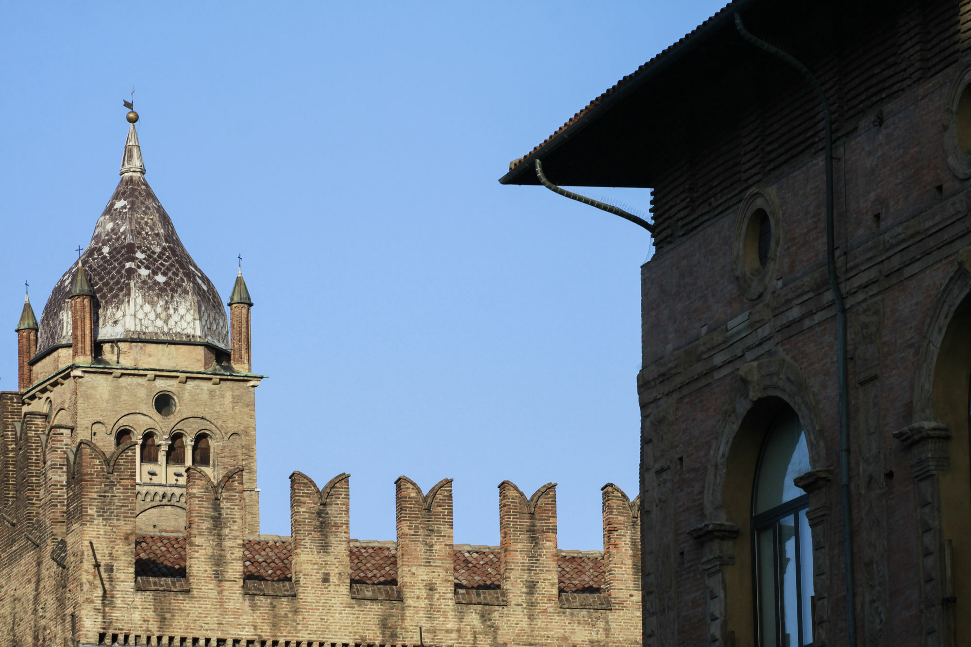 Casa Isolani Luxury Rooms Piazza Maggiore 1 Bologna Bagian luar foto