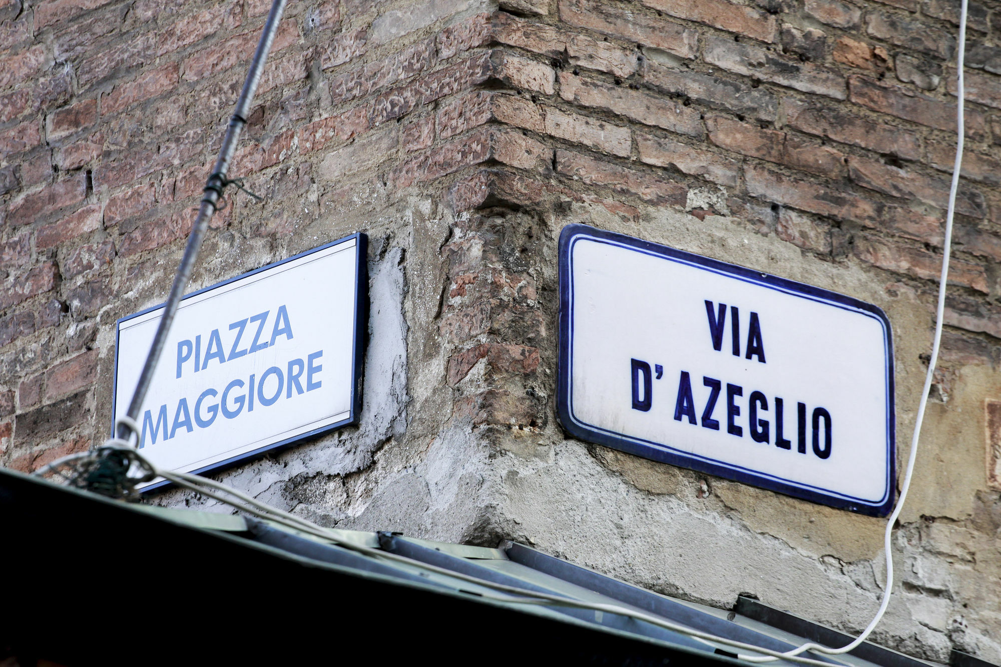 Casa Isolani Luxury Rooms Piazza Maggiore 1 Bologna Bagian luar foto