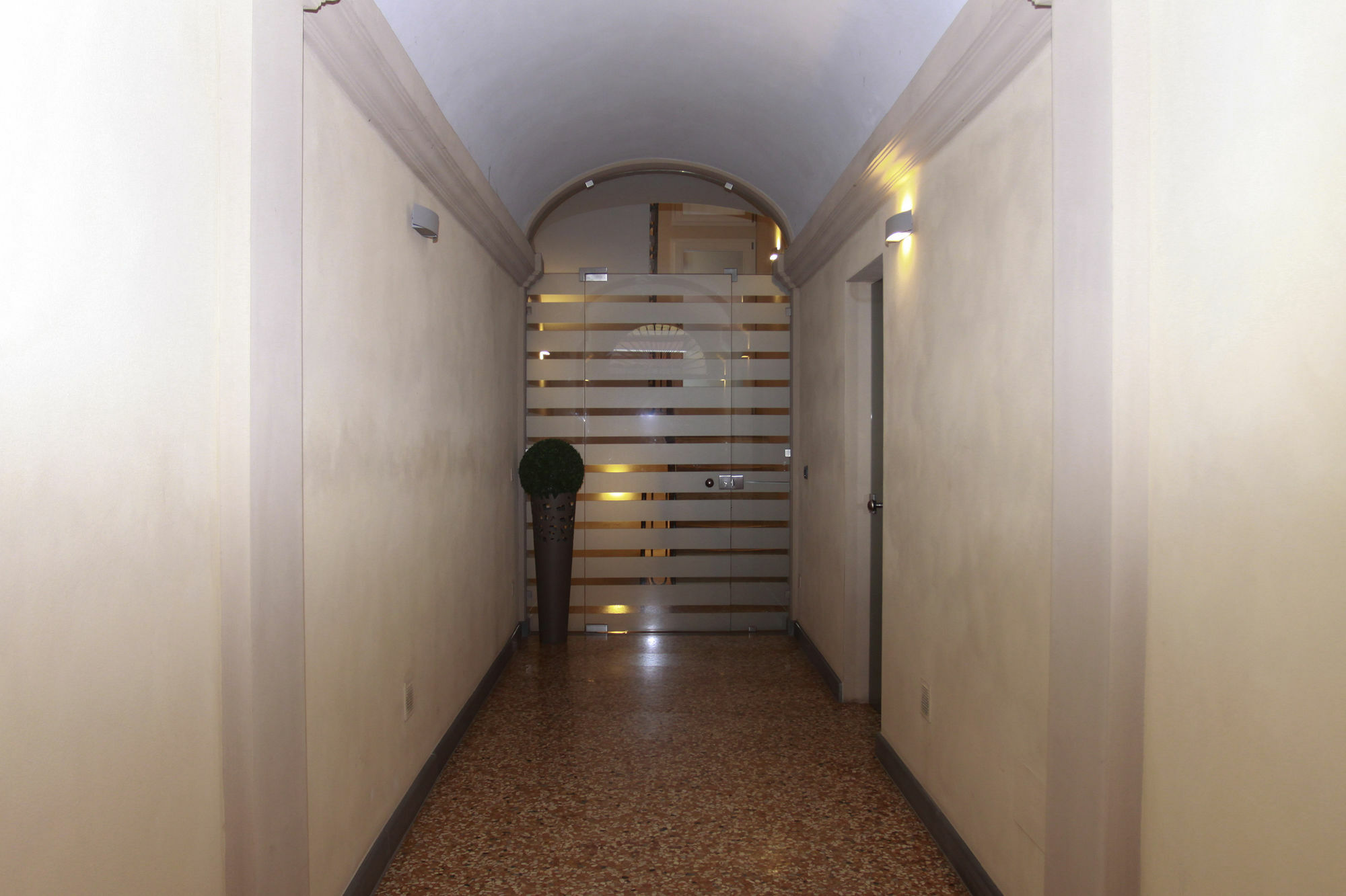 Casa Isolani Luxury Rooms Piazza Maggiore 1 Bologna Bagian luar foto